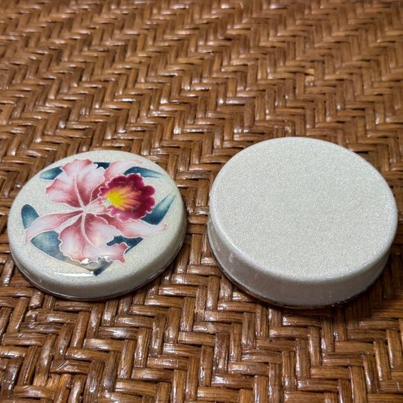 Decorative Floral Trinket Box With Velvet Lining - Picture 8 of 8